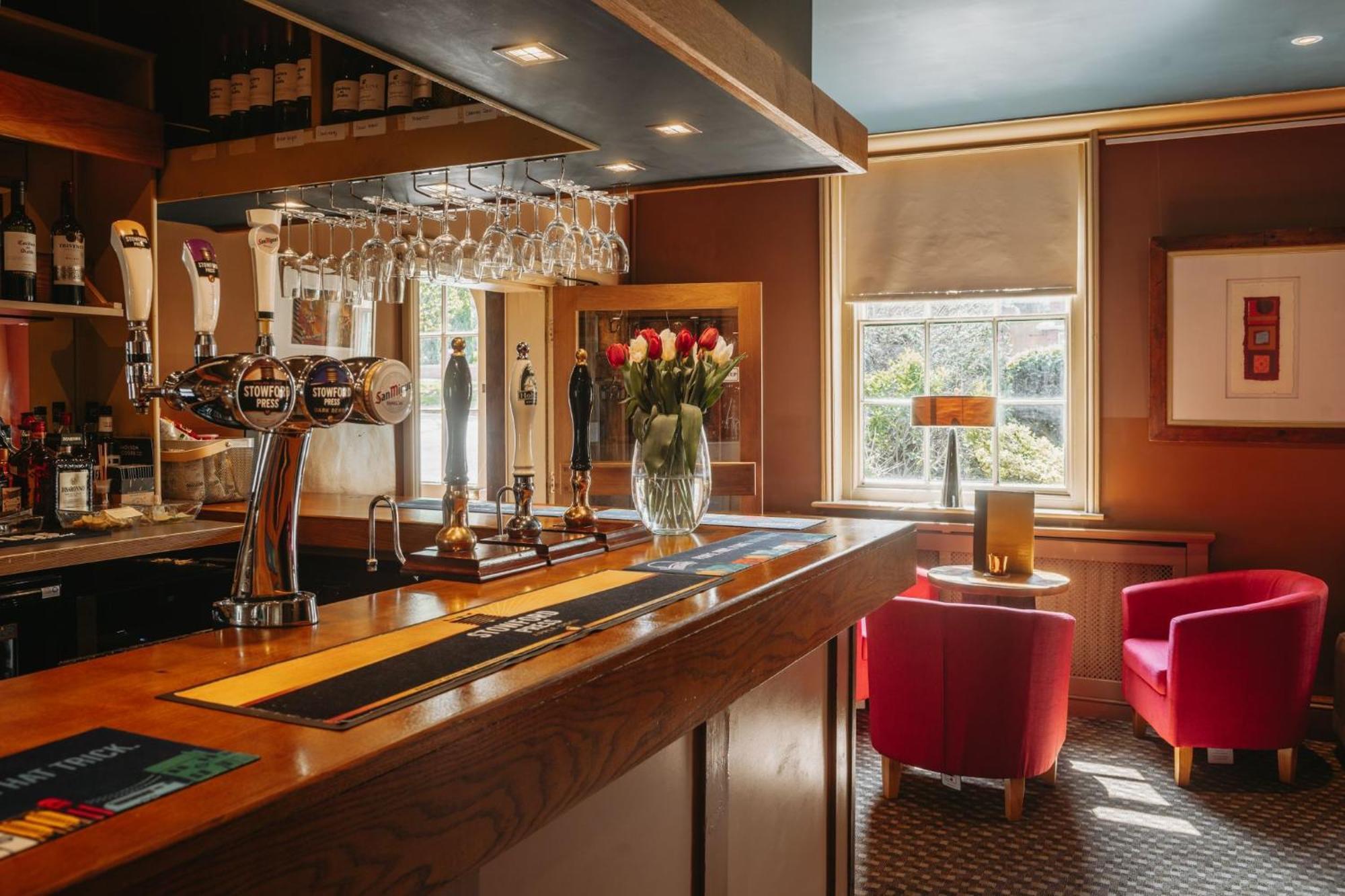 Old Orleton Inn Wellington  Bagian luar foto