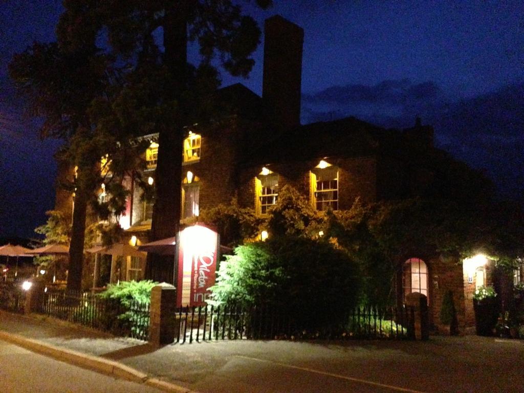 Old Orleton Inn Wellington  Bagian luar foto